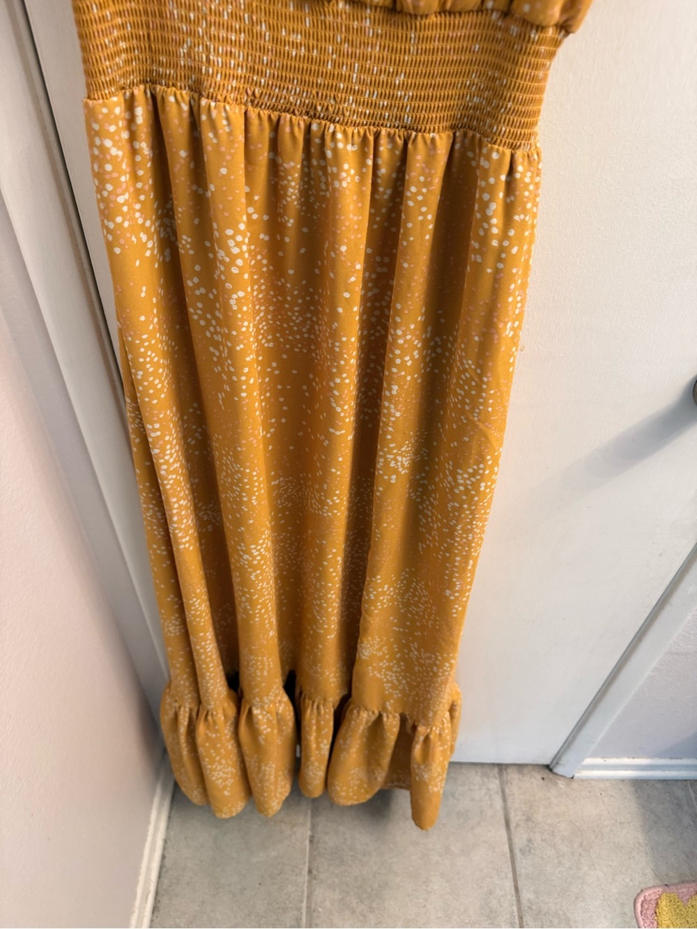 Express Mustard Dot Ruffle-Sleeve Midi Dress - Picture 4 of 6